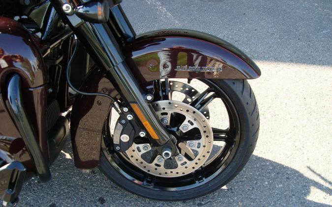 2022 Harley-Davidson® Ultra Limited Midnight Crimson/Vivid Black - Black Finish