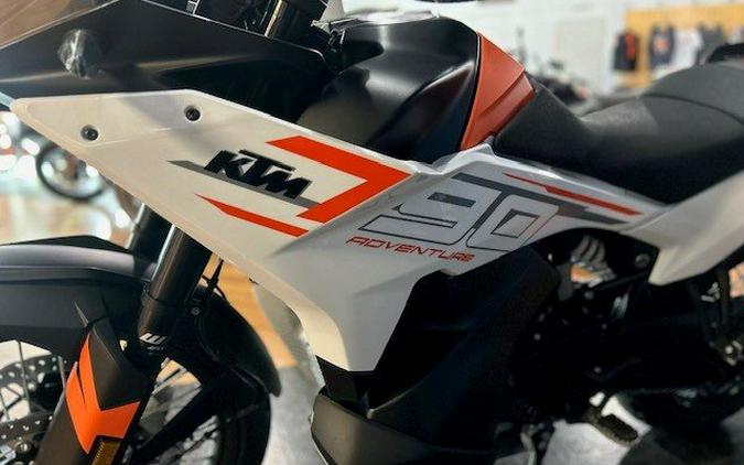 2024 KTM 790ADVENTURE