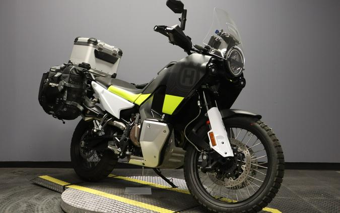 2023 Husqvarna Norden 901