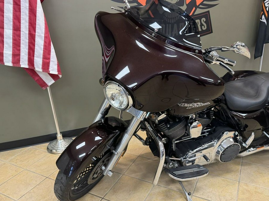 2011 Harley-Davidson Street Glide™ Base