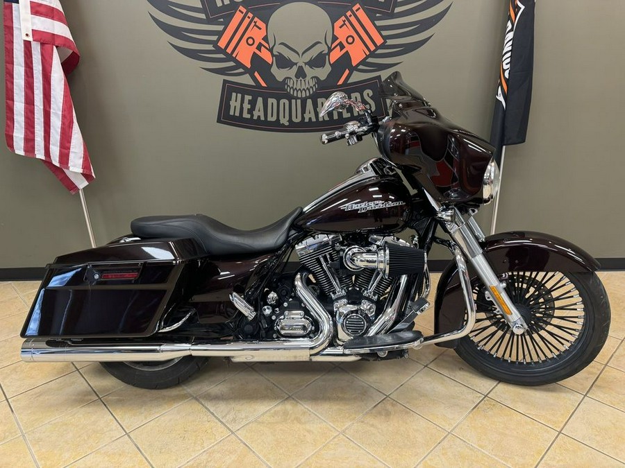 2011 Harley-Davidson Street Glide™ Base