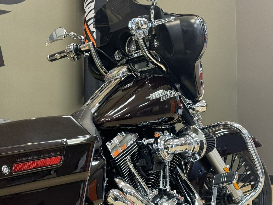 2011 Harley-Davidson Street Glide™ Base