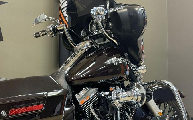 2011 Harley-Davidson Street GlideT Base