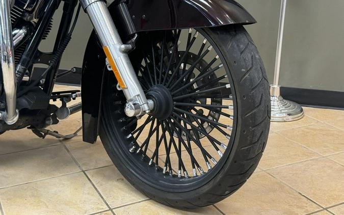 2011 Harley-Davidson Street GlideT Base