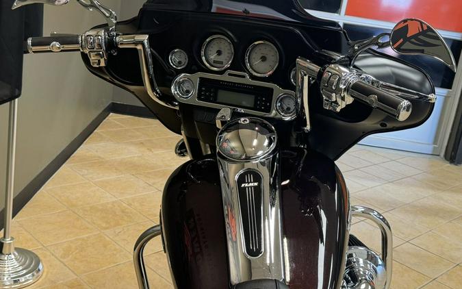 2011 Harley-Davidson Street GlideT Base