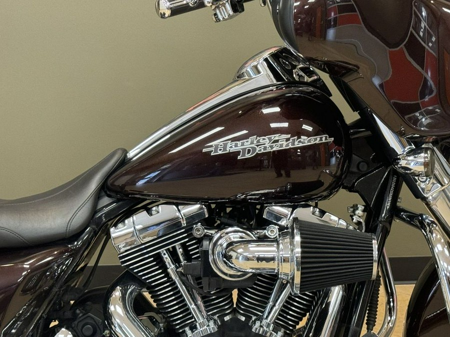 2011 Harley-Davidson Street Glide™ Base