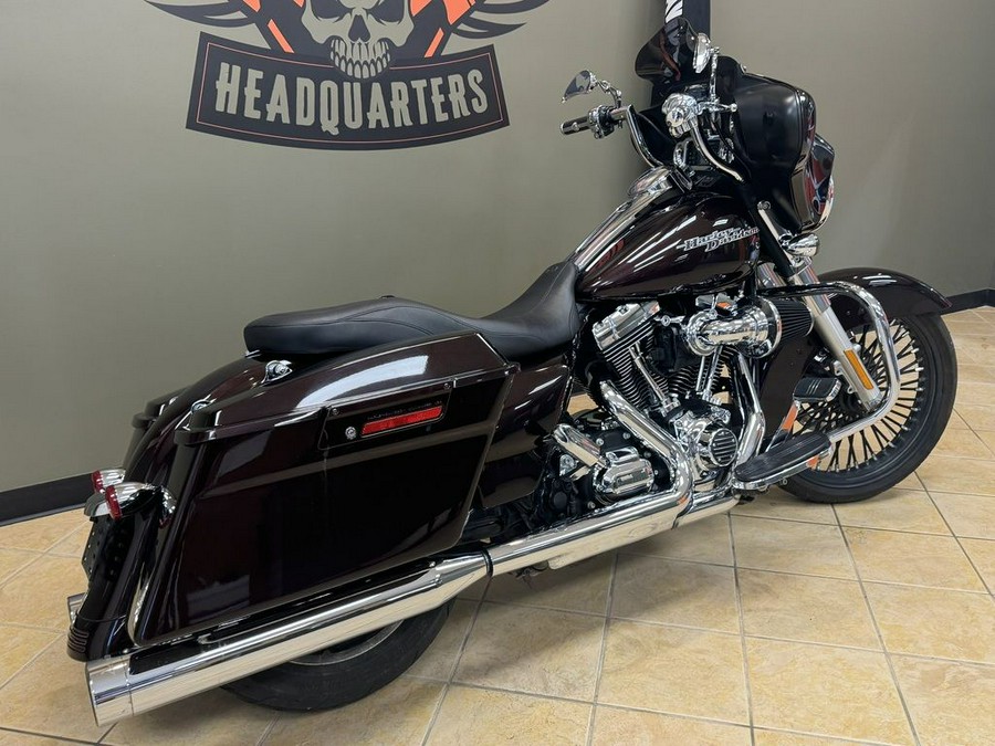 2011 Harley-Davidson Street Glide™ Base