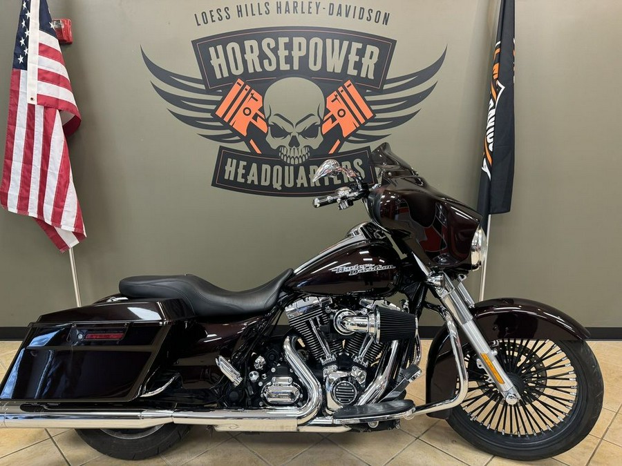 2011 Harley-Davidson Street Glide™ Base