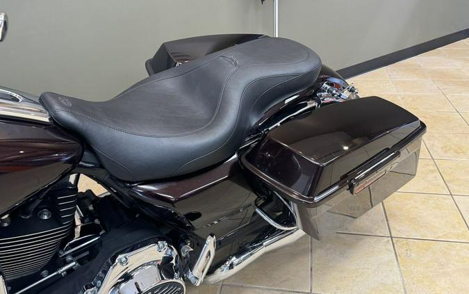 2011 Harley-Davidson Street GlideT Base