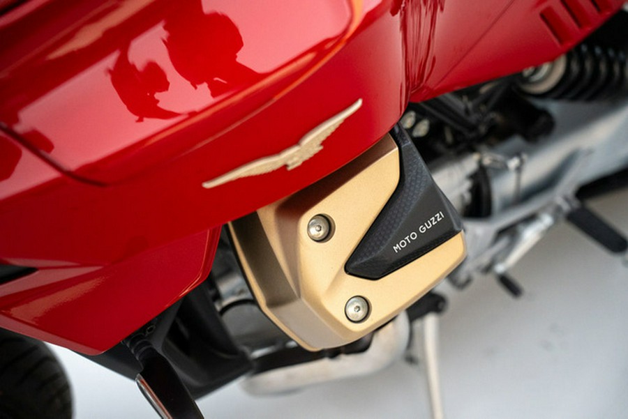 2024 Moto Guzzi V100 Mandello