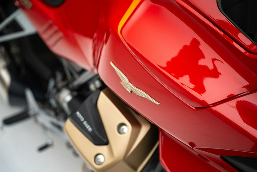 2024 Moto Guzzi V100 Mandello