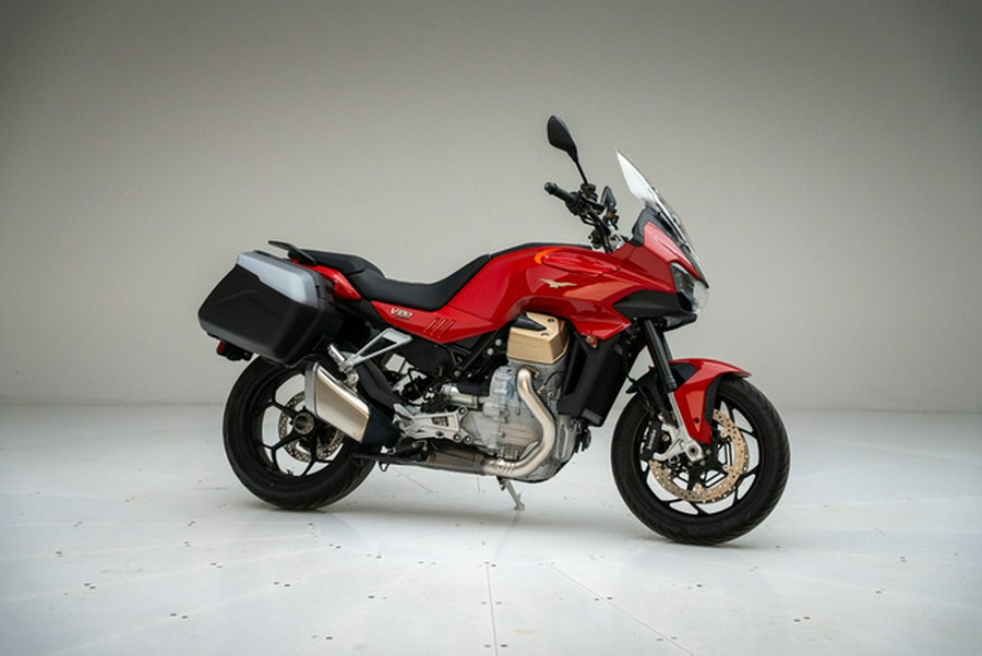 2024 Moto Guzzi V100 Mandello