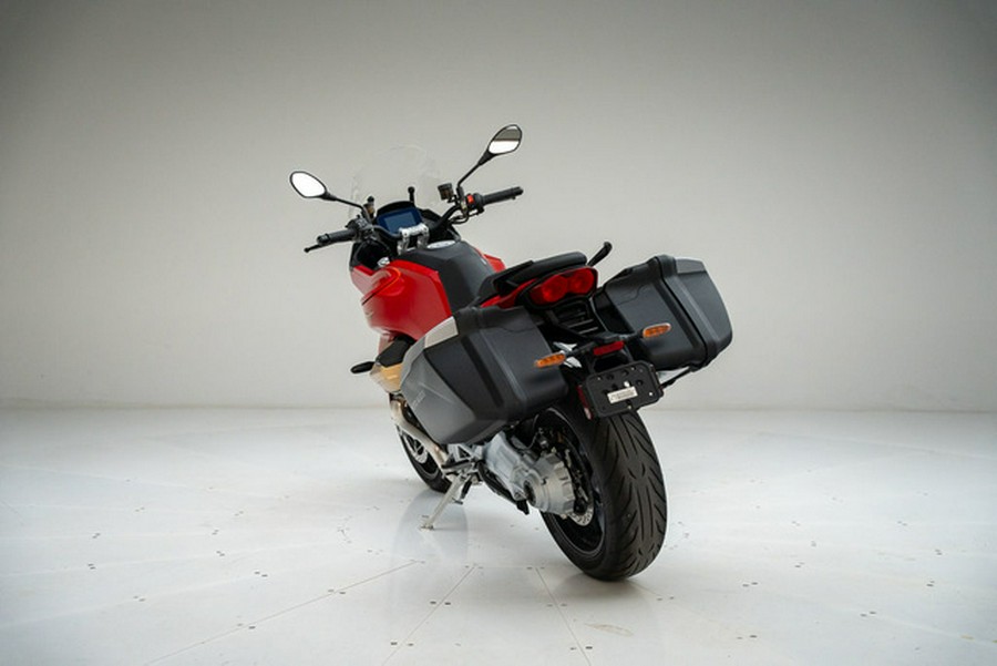 2024 Moto Guzzi V100 Mandello