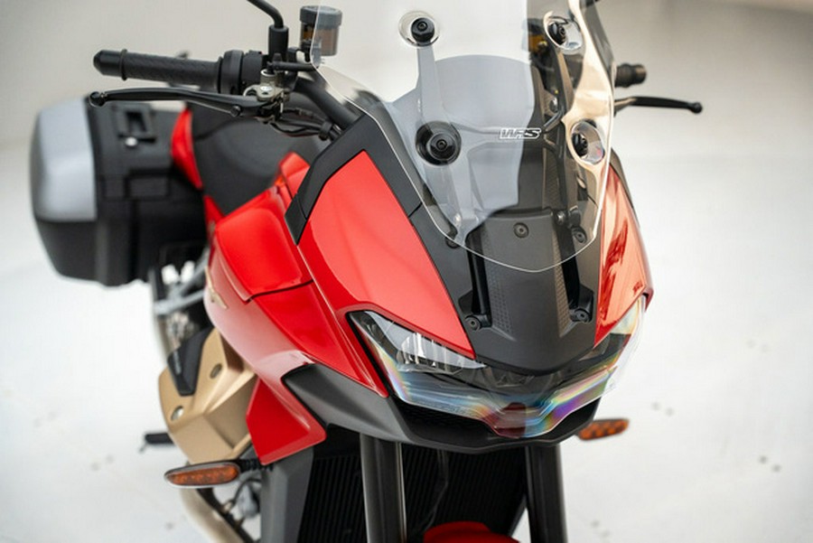 2024 Moto Guzzi V100 Mandello