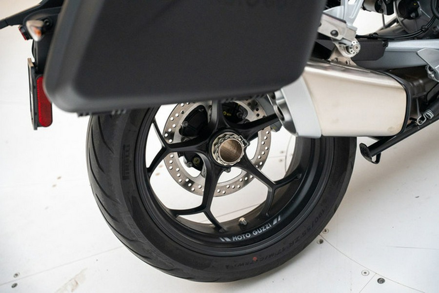 2024 Moto Guzzi V100 Mandello