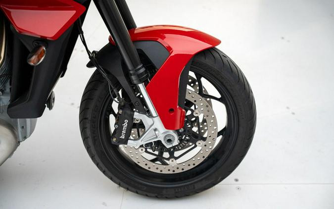 2024 Moto Guzzi V100 Mandello