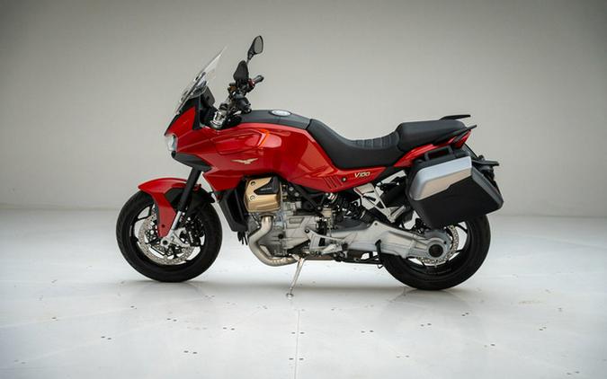 2024 Moto Guzzi V100 Mandello