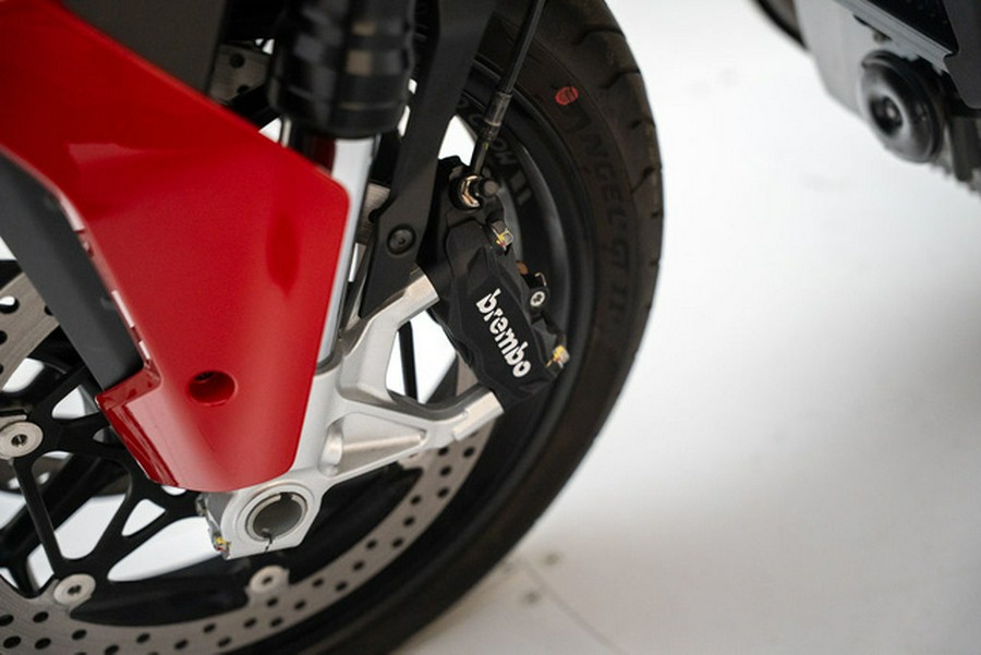 2024 Moto Guzzi V100 Mandello