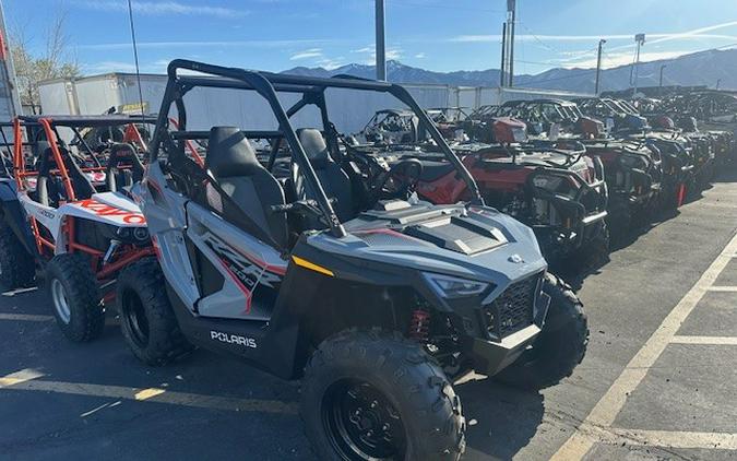 2026 Polaris RZR 200 EFI