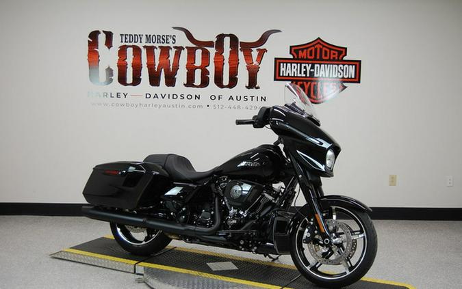 2025 Harley-Davidson FLHX - Street Glide
