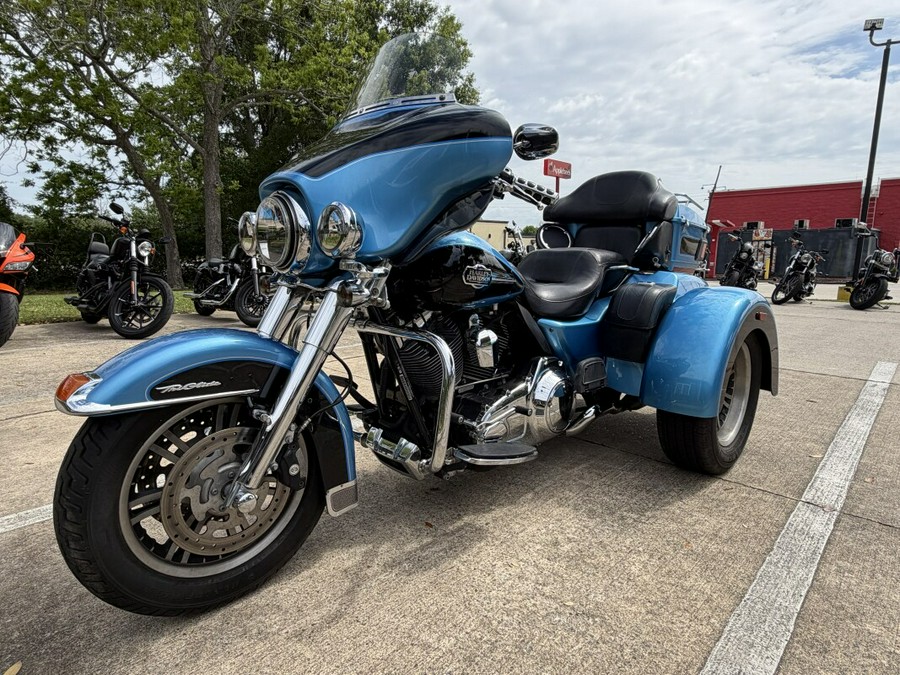 2011 Harley-Davidson® Tri Glide™ Ultra Classic®
