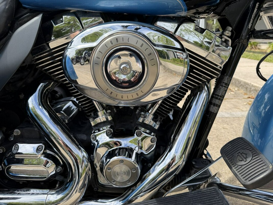 2011 Harley-Davidson® Tri Glide™ Ultra Classic®
