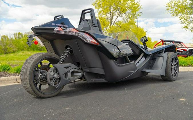 2017 Polaris Slingshot SLINGSHOT SL Sunset Red