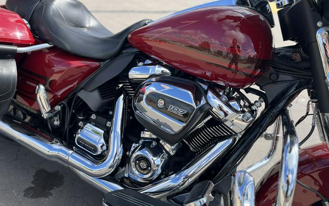 2020 Harley-Davidson® FLHX Street Glide® Stiletto Red 673201