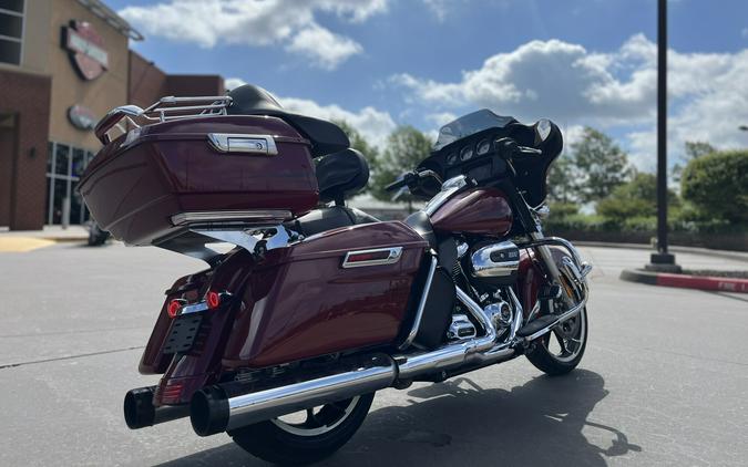 2020 Harley-Davidson® FLHX Street Glide® Stiletto Red 673201