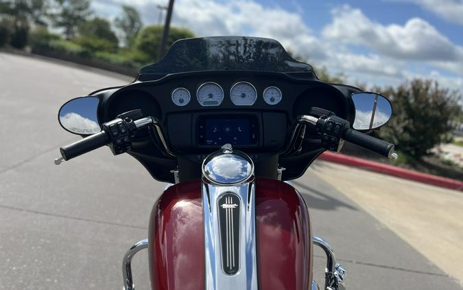 2020 Harley-Davidson® FLHX Street Glide® Stiletto Red 673201
