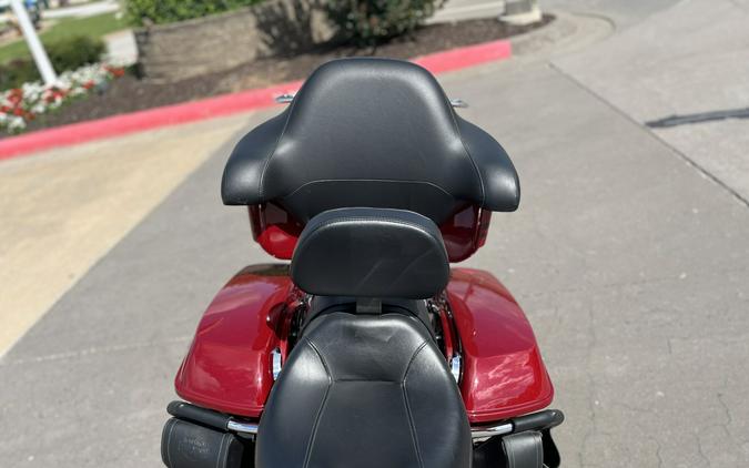 2020 Harley-Davidson® FLHX Street Glide® Stiletto Red 673201