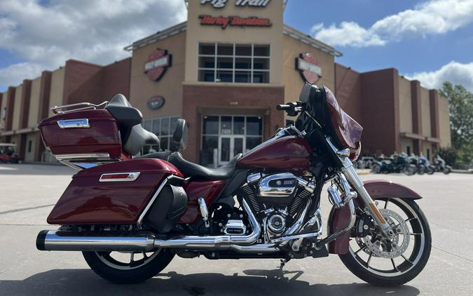 2020 Harley-Davidson® FLHX Street Glide® Stiletto Red 673201
