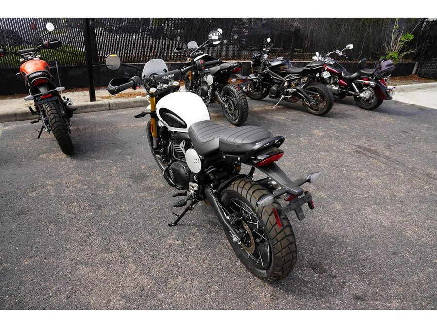 2026 Triumph Scrambler 400 XC