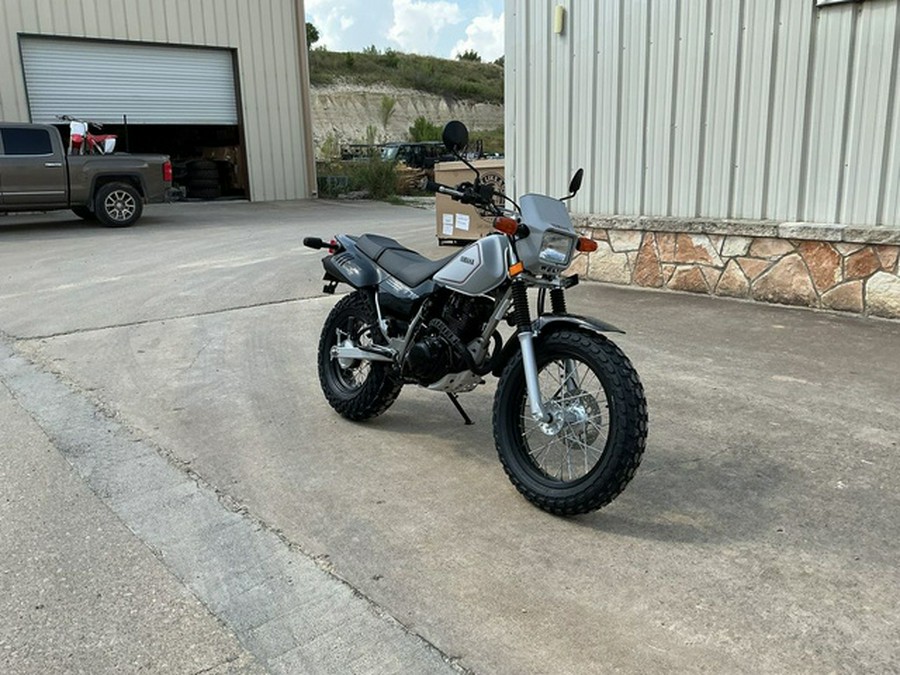 2027 Yamaha TW200
