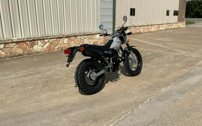 2027 Yamaha TW200
