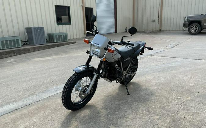 2027 Yamaha TW200