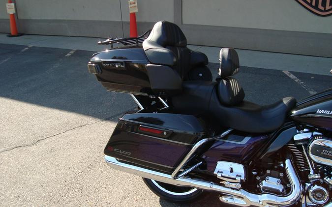 2021 Harley-Davidson® CVO™ Limited Royal Purple & Royal Black Fade