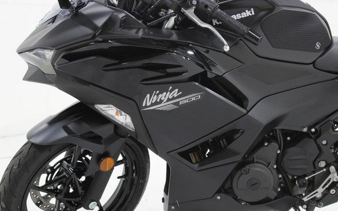 2026 Kawasaki Ninja 500 Metallic Flat Spark Black