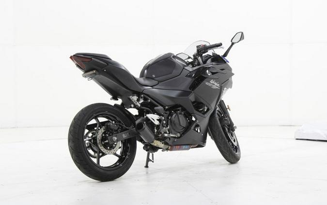 2026 Kawasaki Ninja 500 Metallic Flat Spark Black