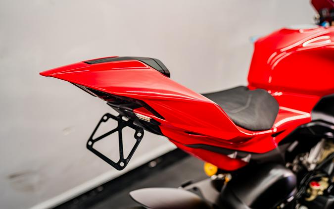 2025 Ducati Panigale V4 S