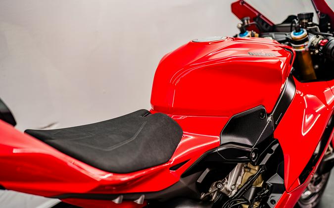 2025 Ducati Panigale V4 S