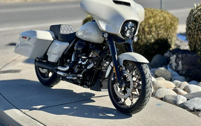 2023 Harley-Davidson Street Glide ST White Sand Pearl