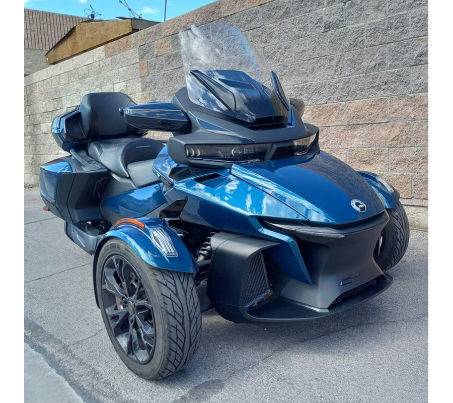 2021 Can-Am® Spyder® RT Limited Chrome