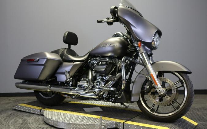 2017 Harley-Davidson Street Glide Special