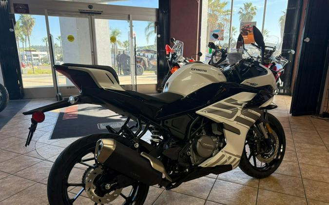 2026 CFMOTO 300SS