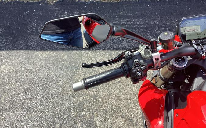 2026 Ducati Streetfighter V2