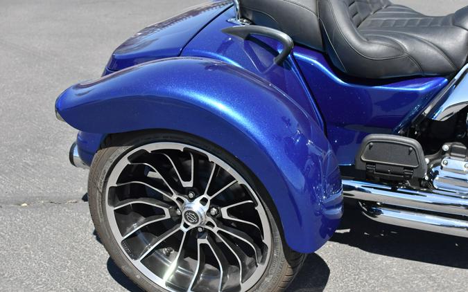 2023 Harley-Davidson Road Glide 3 Bright Billiard Blue FLTRT