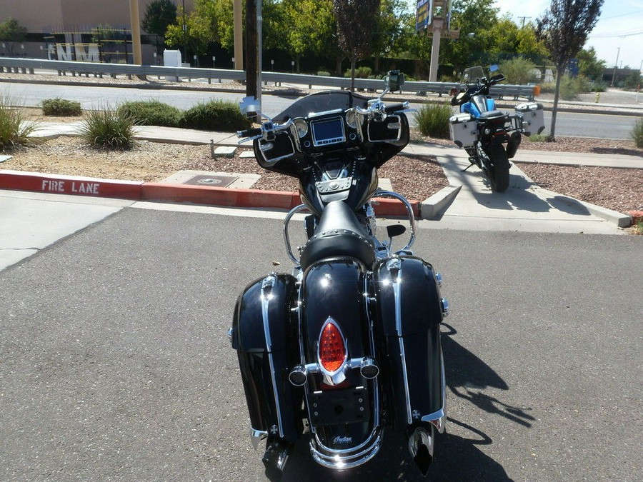 2018 Indian Motorcycle® Chieftain® Classic ABS Thunder Black