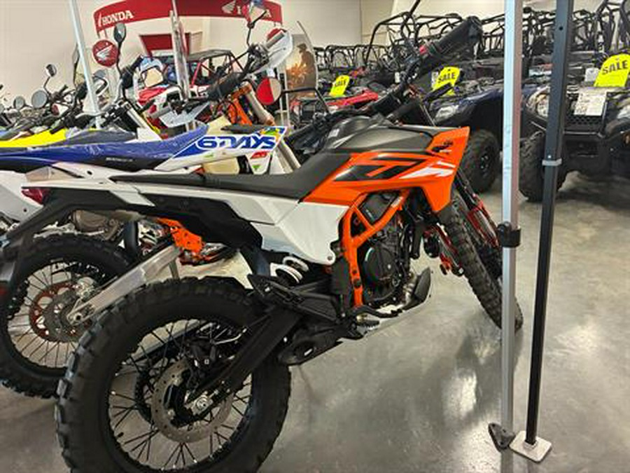 2025 KTM 390 Enduro R