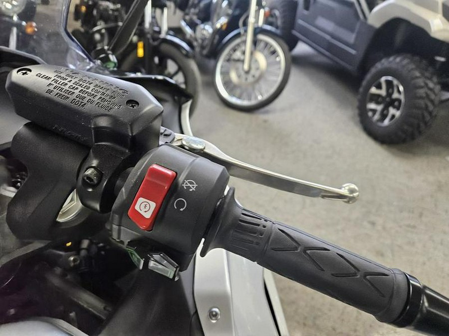 2024 Kawasaki Ninja® 7 Hybrid ABS